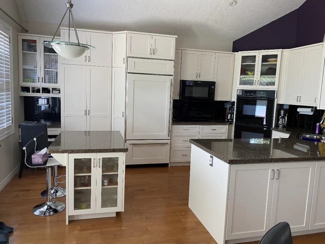 After: vaulted kitchen cabinetry