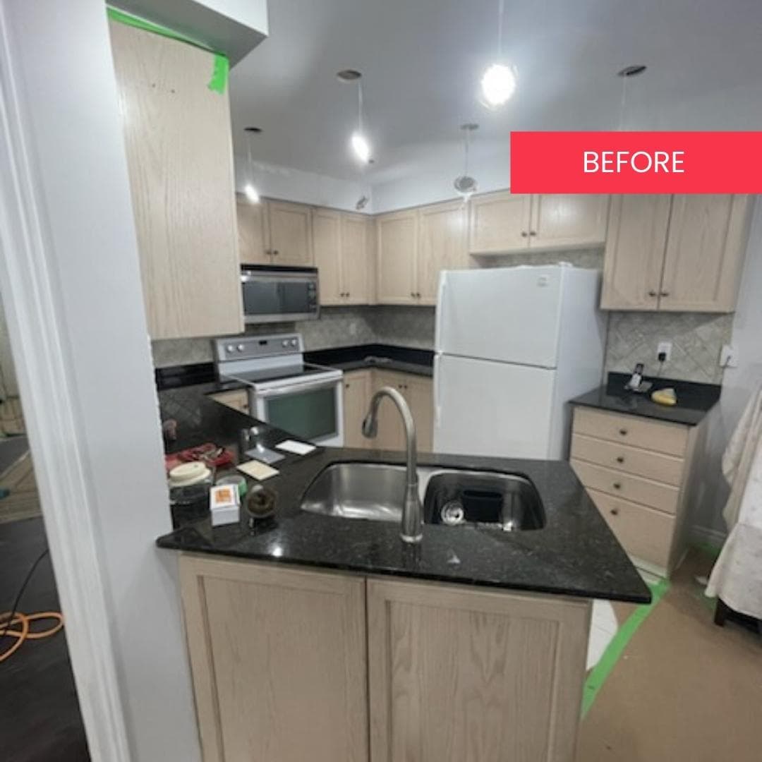 Compact kitchen before cabinet refinishing